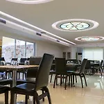 Junior Hotel Iria