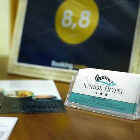 Junior Hotel