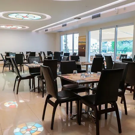 Junior Hotel 3*