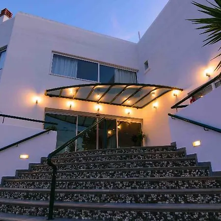 Junior Hotel Iria